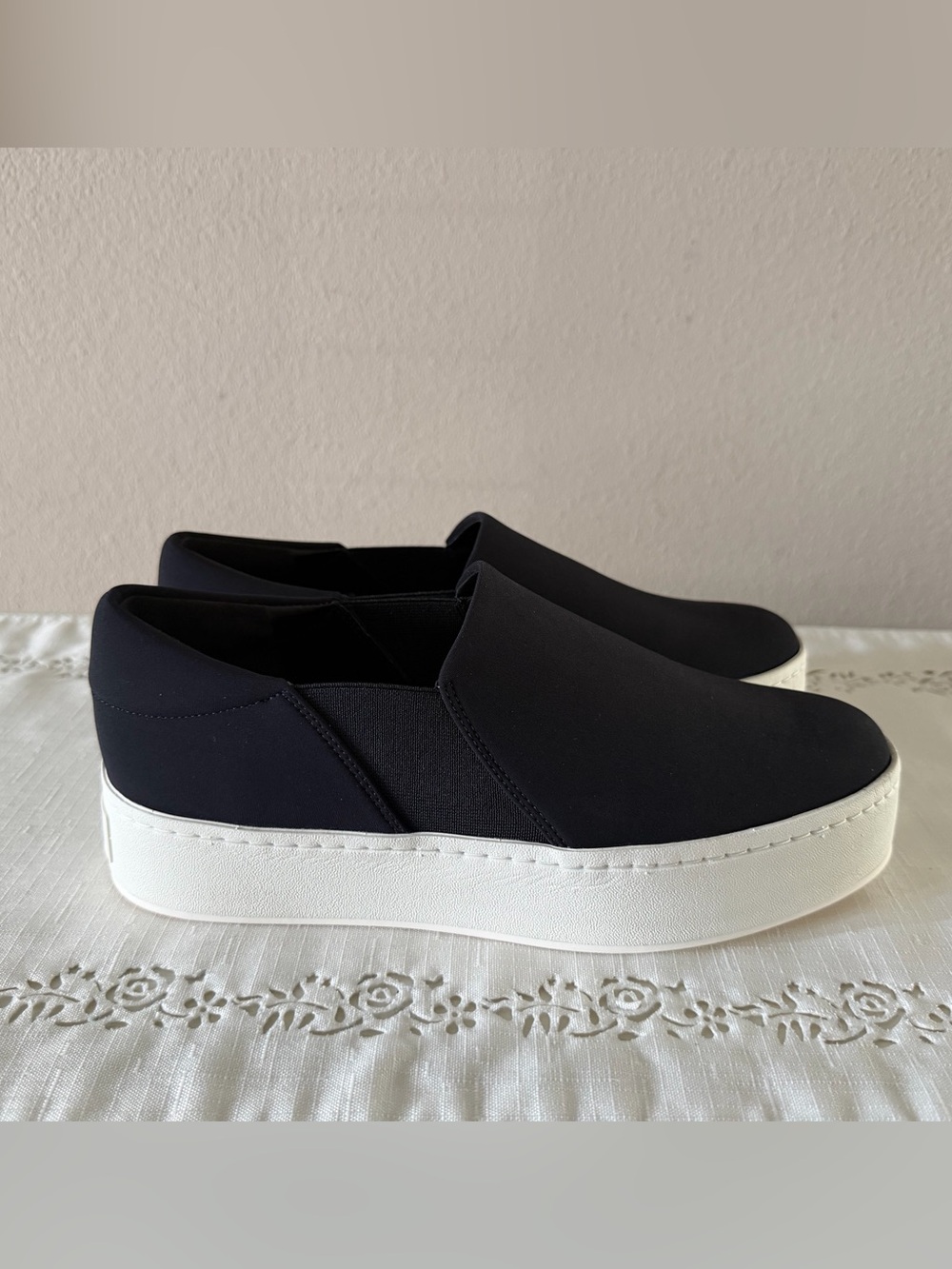 NEW VINCE warren sneaker in black